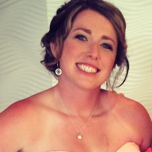 Meet your Posher, Christella